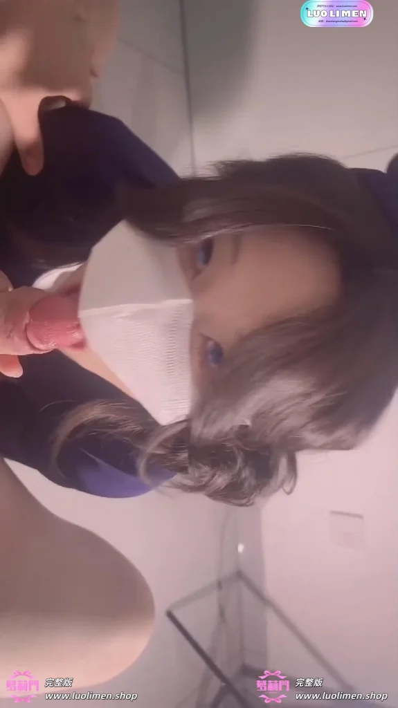 珊迪 新作 航班落地后的绿帽之夜 空姐妻子带着机长精液回家让绿帽丈夫舔舐清理-反差网
